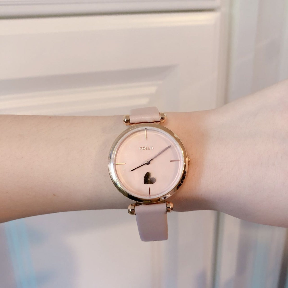 Fossil BQ3573 Tillie Three-Hand Blush Leather Watch Fossil BQ3573 Tillie Three-Hand Blush Leather Watch